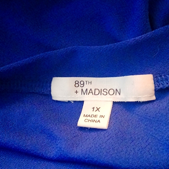 89th & Madison Womens Plus Size Blue Short Sleeve Relaxed Blouse Size 1X - Picture 3 of 3